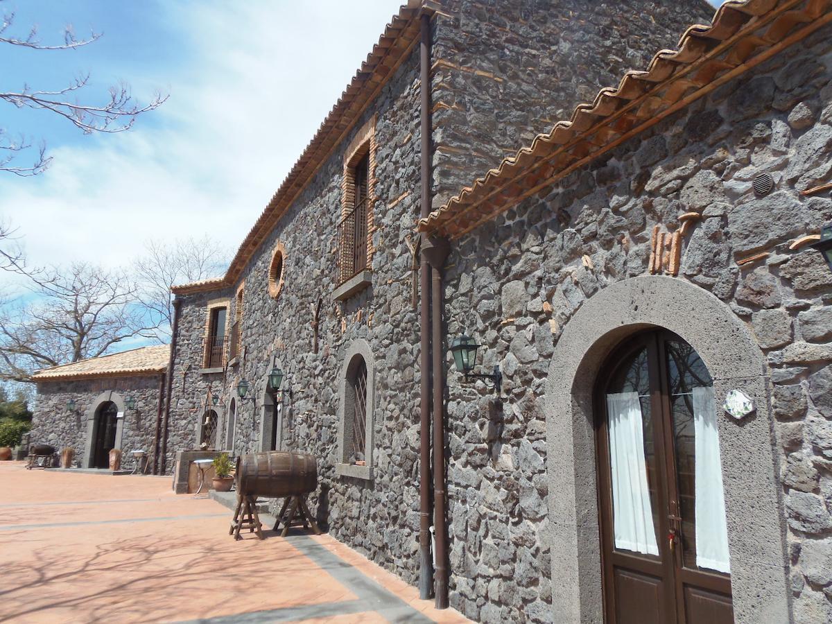 Le Cisterne Dell'Etna Hotel Calcerana-Marina Exterior photo