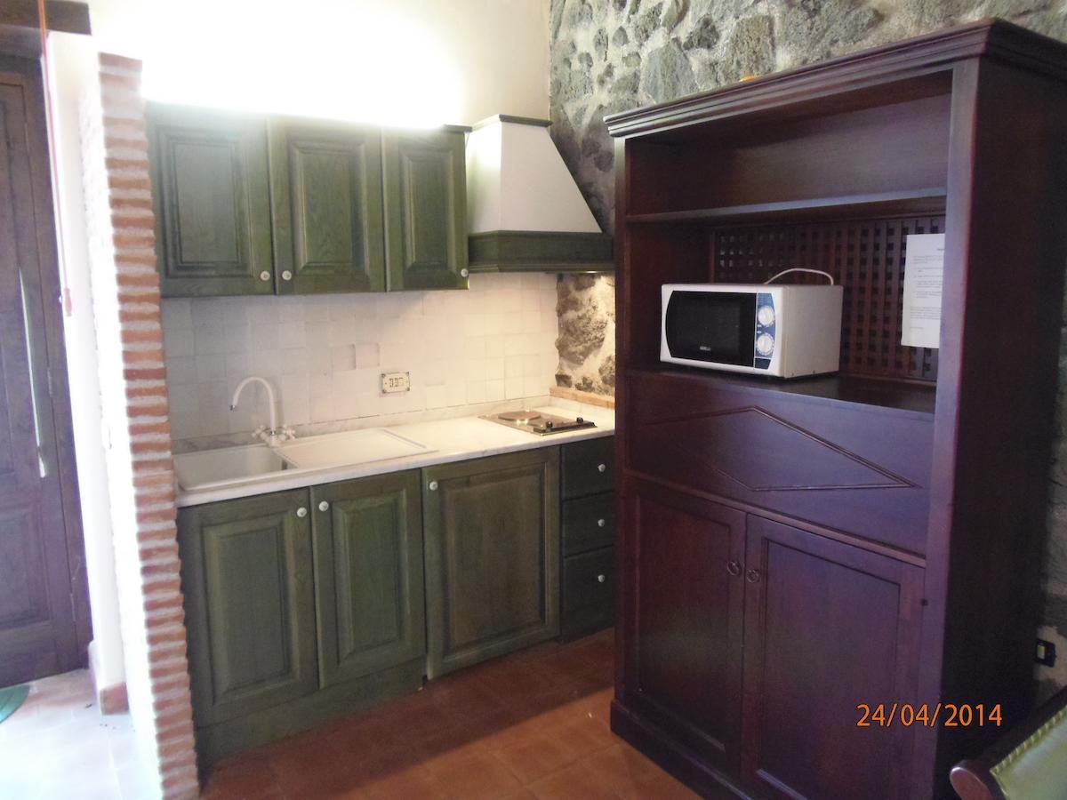 Le Cisterne Dell'Etna Hotel Calcerana-Marina Room photo